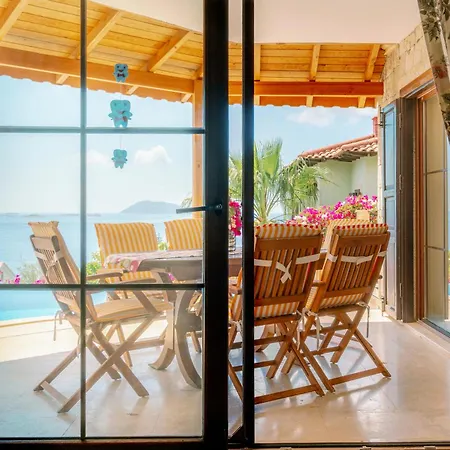 Limon, Cukurbag Peninsula-kas Villa *