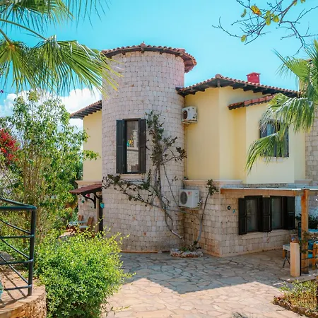 Limon, Cukurbag Peninsula-kas Villa *