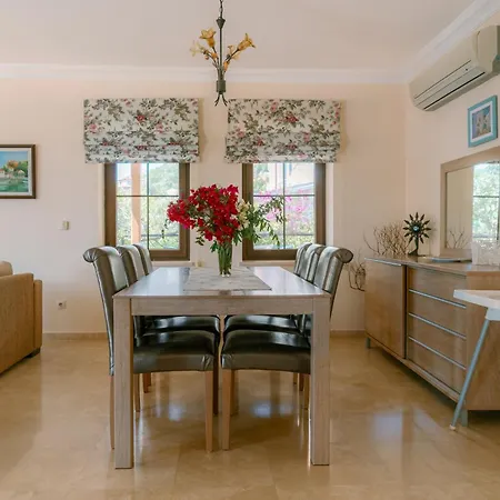 Limon, Cukurbag Peninsula-kas Villa Kaş